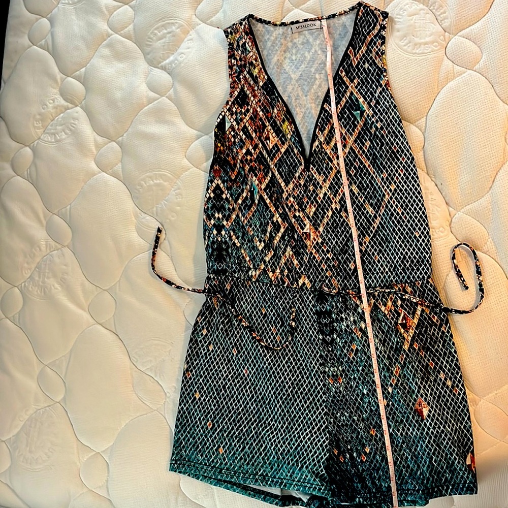 Size Small women romper.